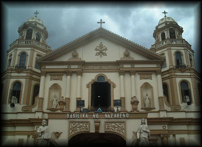 フィリピン マニラの近代建築と街角 キアポ教会とその周辺